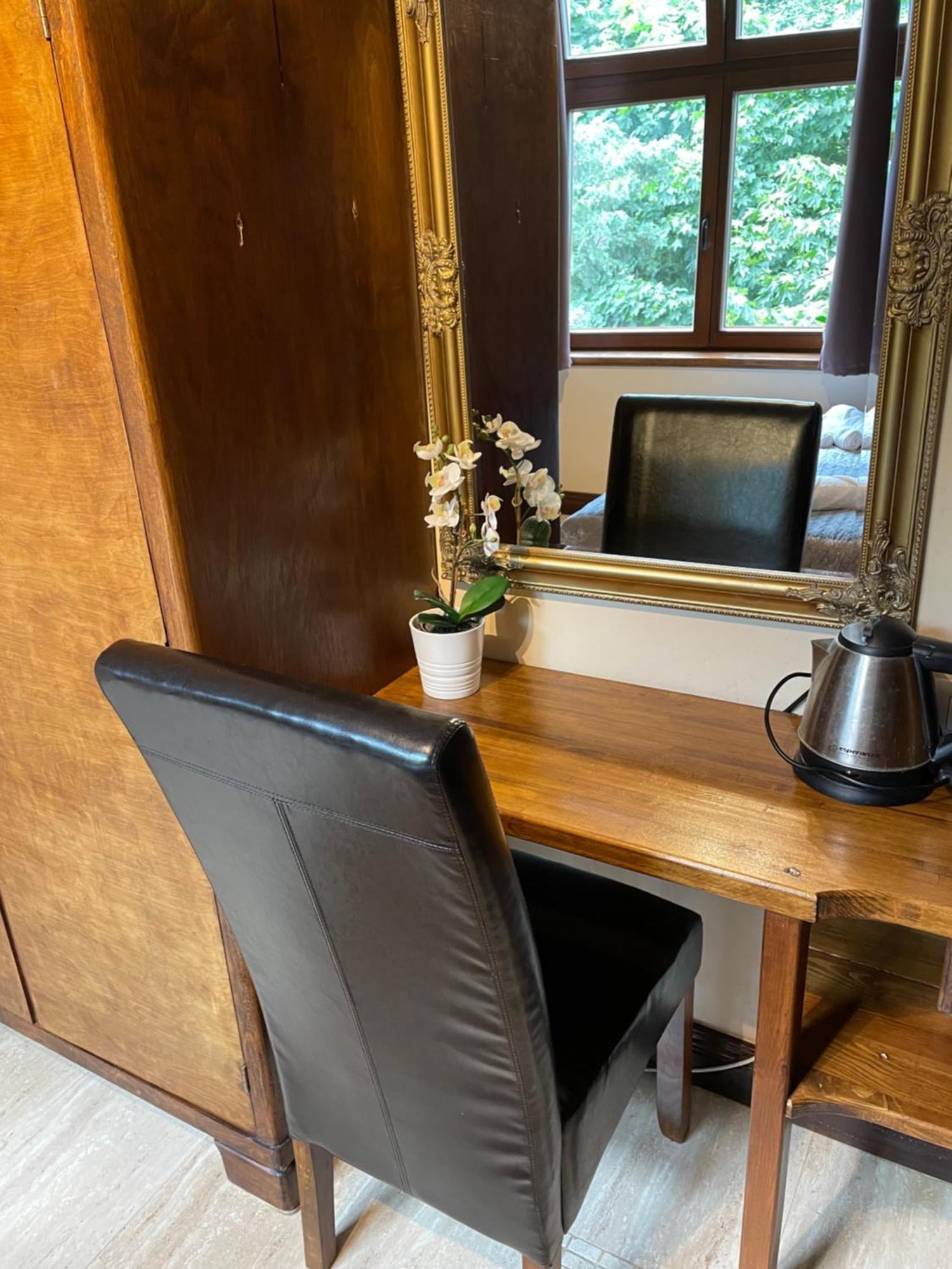 Bed and Breakfast Dworek Oliwski à Gdańsk Extérieur photo