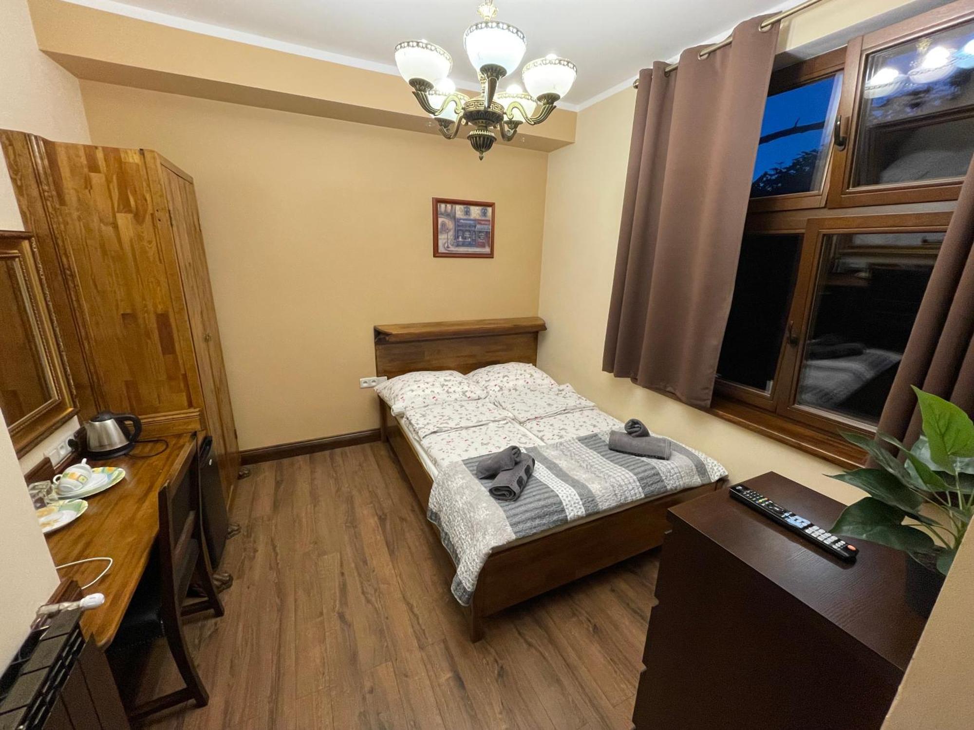 Bed and Breakfast Dworek Oliwski à Gdańsk Extérieur photo